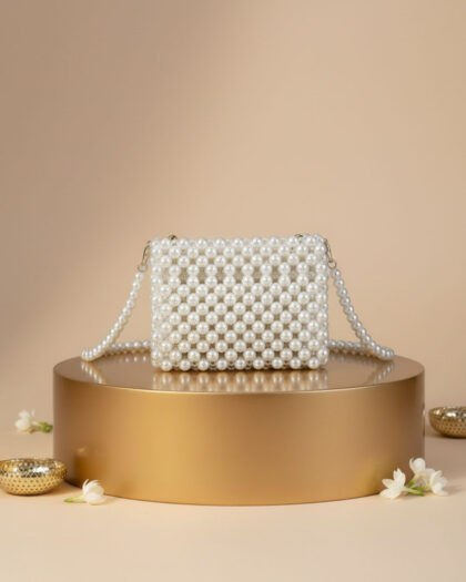 Luxe Pearl Envelope Shoulder Bag – Off White
